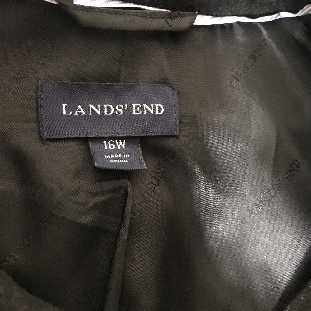 Lands' End Women's Classic Black Peacoat - Picture 11 of 12
